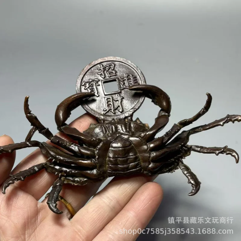 Solidly carved crab that attracts wealth from all directions, serves as a home desktop decoration, tea table ornament,