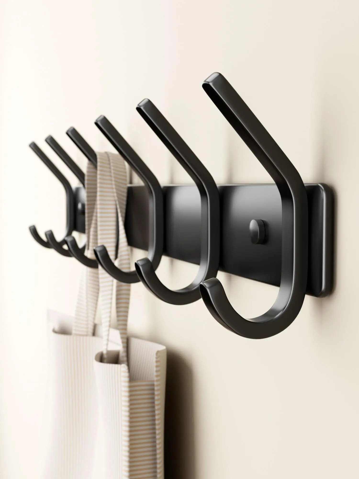 15-inch matte black metal six-hook wall-mounted hanger organizer for children's room entrance bathroom beach towels package