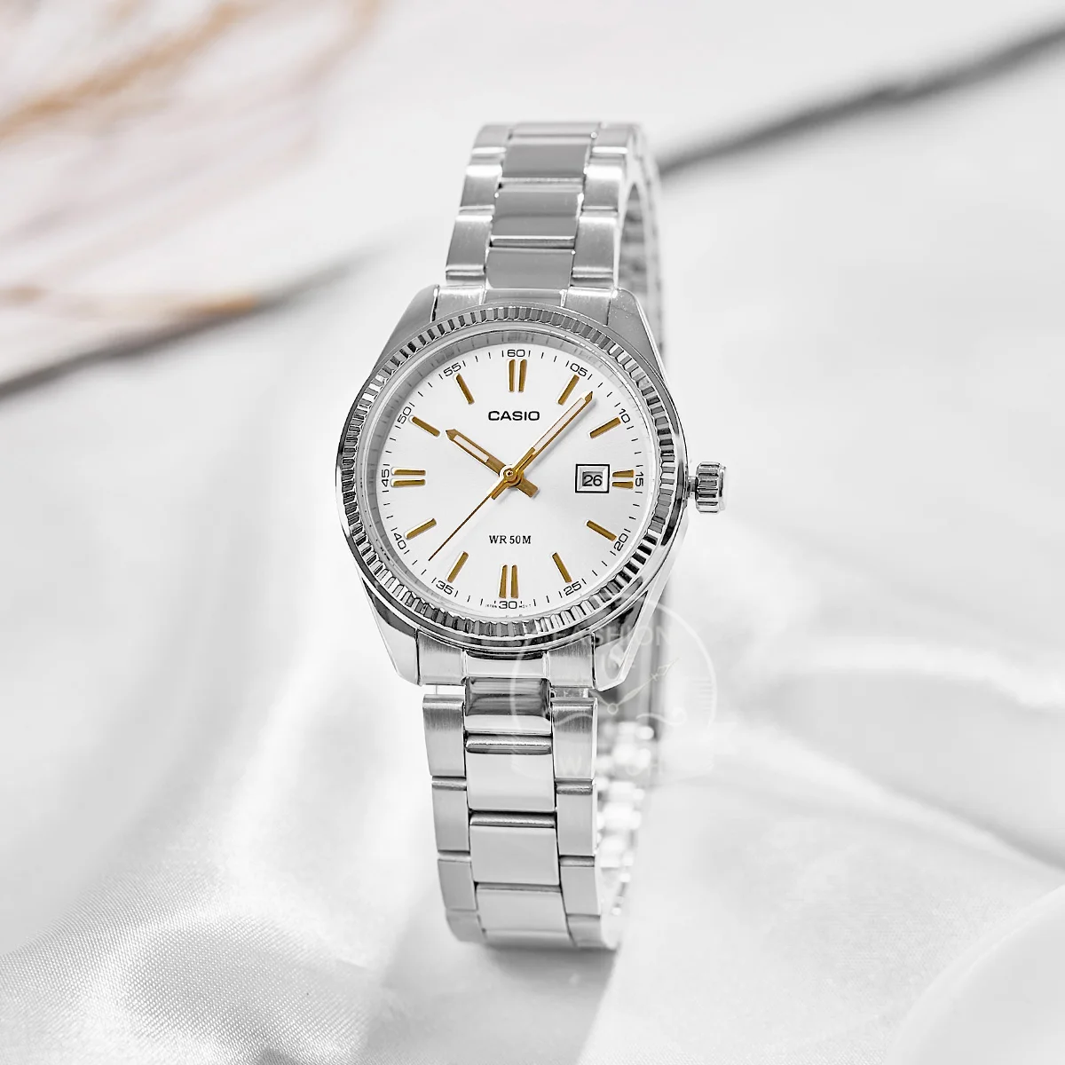 Reloj analógico original CASIO LTP-1302D-7A2 para mujer, reloj de pulsera clásico de negocios con esfera plateada de acero inoxidable, resistente al agua, regalo