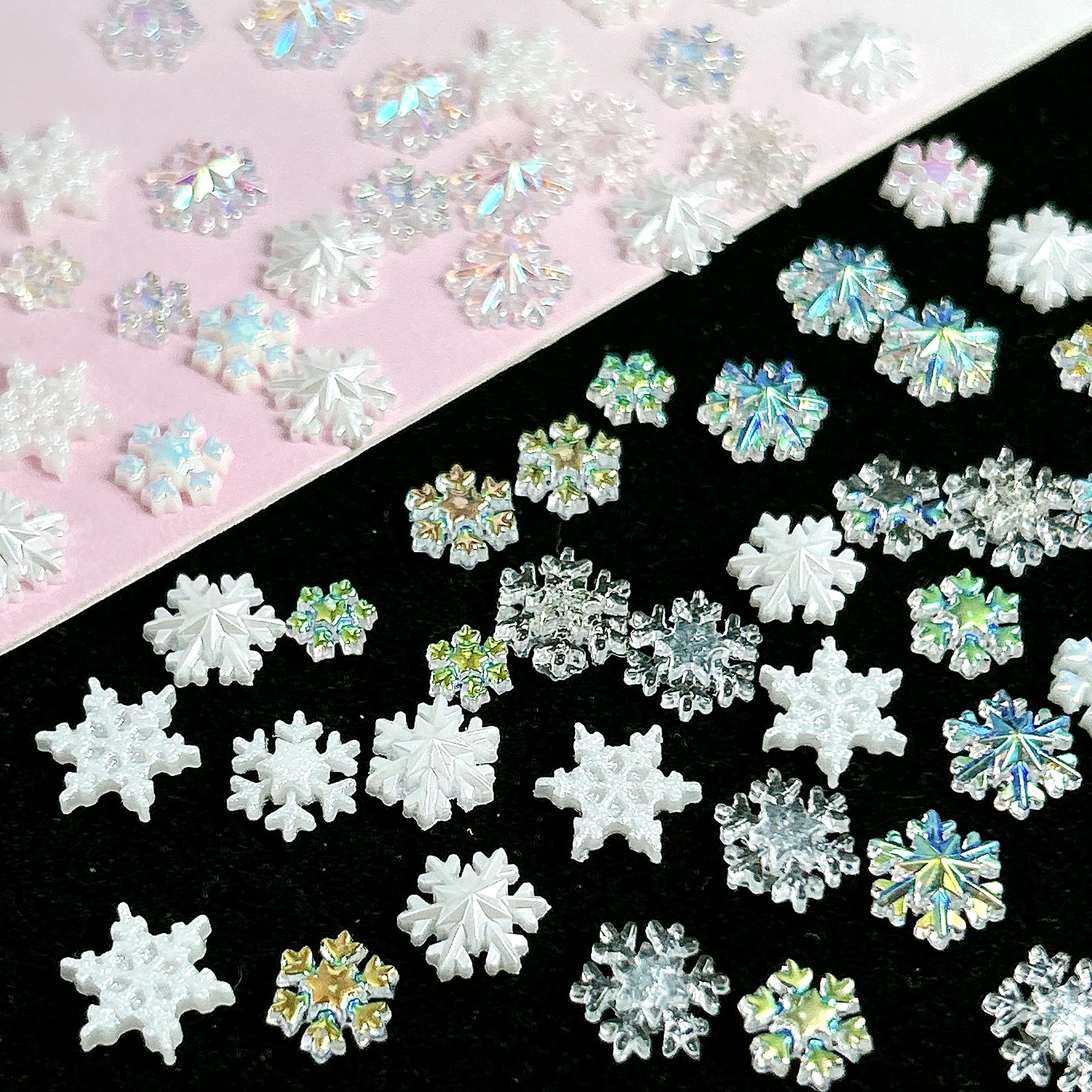 50PCS 3D Simulated Gradient Colored Snowflake Nail Art Decorations Minimalist Sweet Hexagonal Snowflake Resin Nail Charms DIY