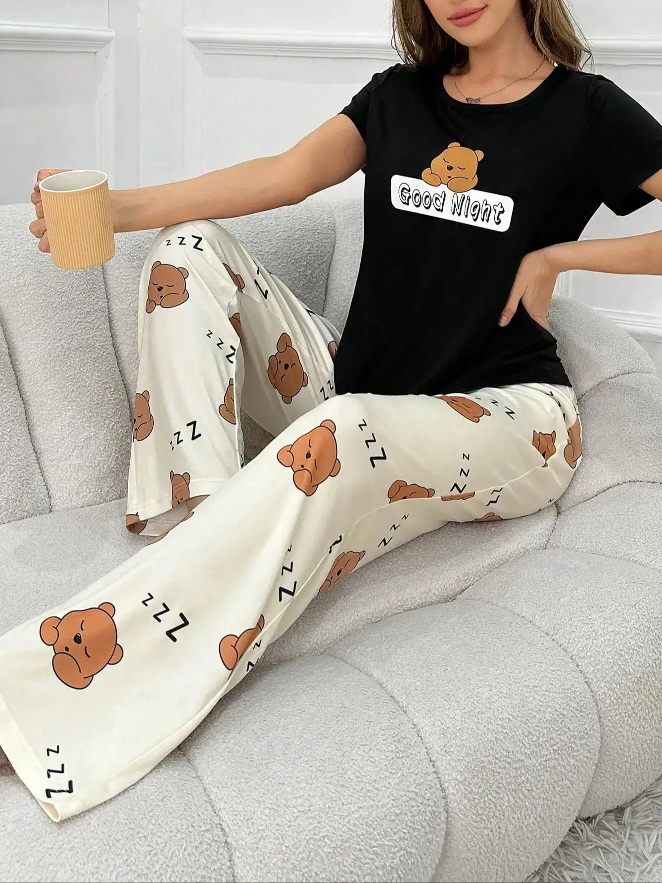 2-teiliges Damen-Pyjama-Set für vier Jahreszeiten, lässiges und niedliches Cartoon-Druck-Pyjama-Set mit kurzen Ärmeln und langen Hosen – Detail 1