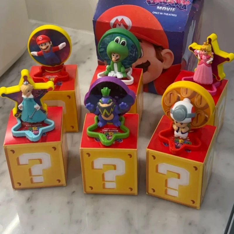 Nuevos Juguetes de Colaboración Super Mario 2026 - Colección de Figuras Decorativas de Luigi con Traje de Rana, Princesa Peach, Yoshi, Bowser y Toad
