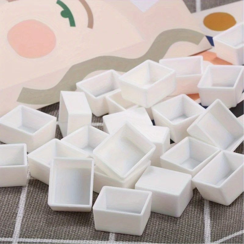 50pcs Watercolor Half Pans Thick Wall White Color Plastic Empty Water Color Half Pans for Acrylic Watercolor Oil Gouache Paints