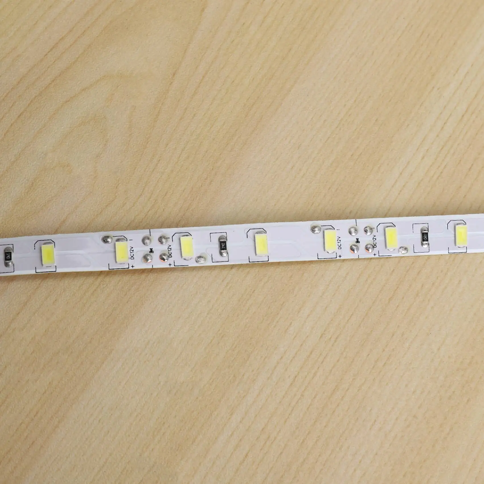 

-A96P Super Bright 5M 300 SMD 5630 LED Strip Bar Band String Of Lights White