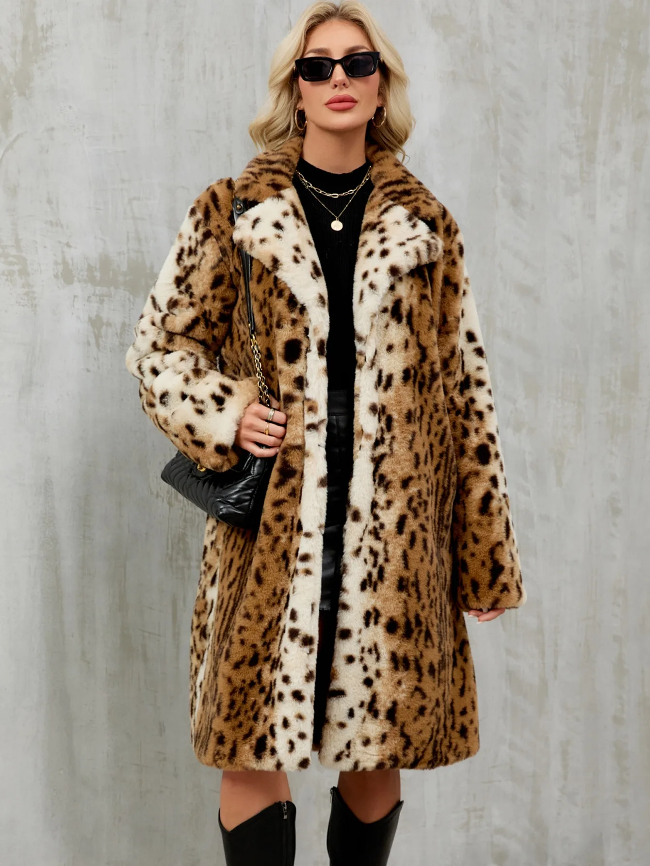 Autunno Inverno 2025 Cappotti da donna in pelliccia sintetica Giacche lunghe leopardate Colletto rovesciato Maniche lunghe Monopetto Vestibilità dritta Casual