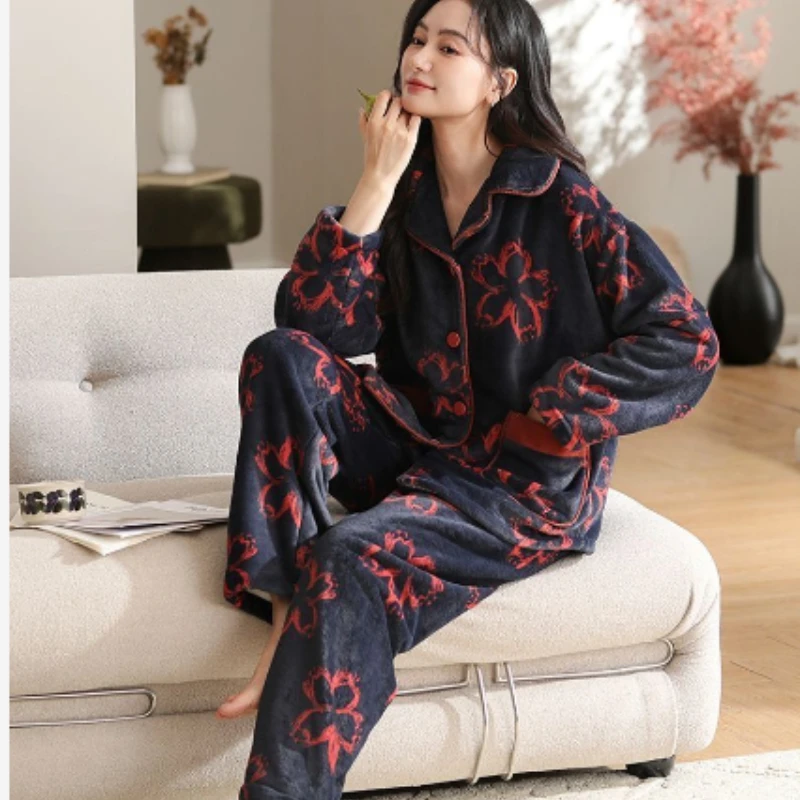 Women's Suit Autumn and Winter Can Be Worn Outside Pajamas Loungewear Suit  Warm Fleece Thickened Flannel Coral Fleece Popular