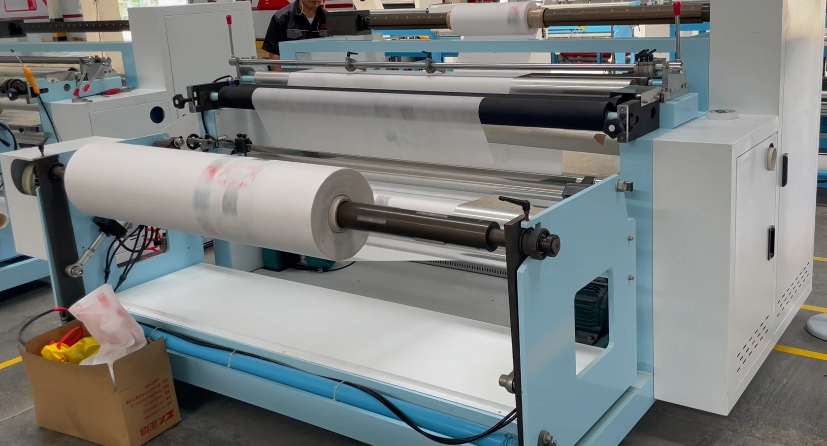 ZXC-A1700 Automotive film non-woven slitting and rewinding machine