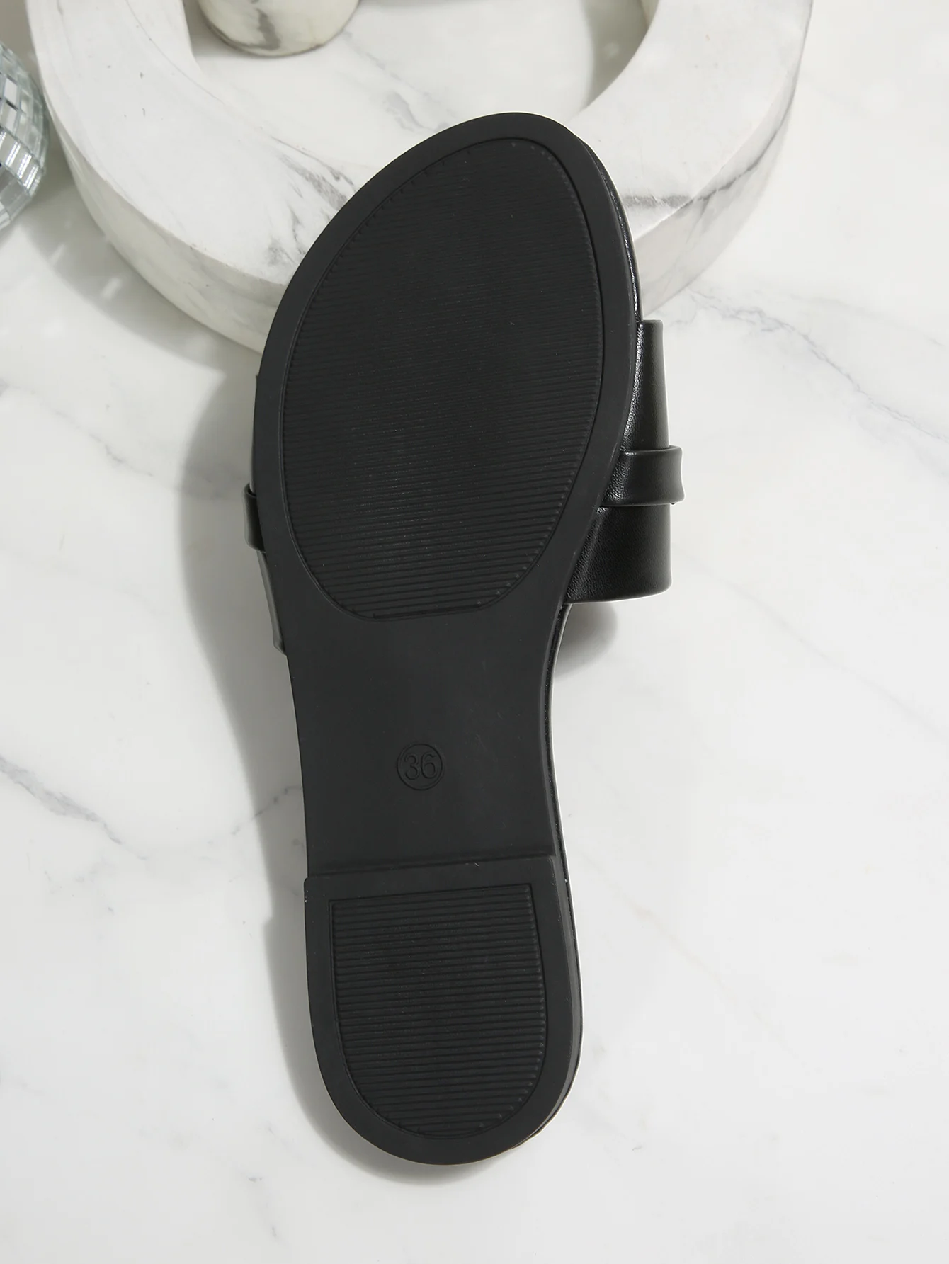 2026 Modische Designer-Luxus-Flachschuhe für Damen – Sommer, Outdoor, Strand – Hochwertig mit Blumen- und Muster-Verzierung – Detail 8