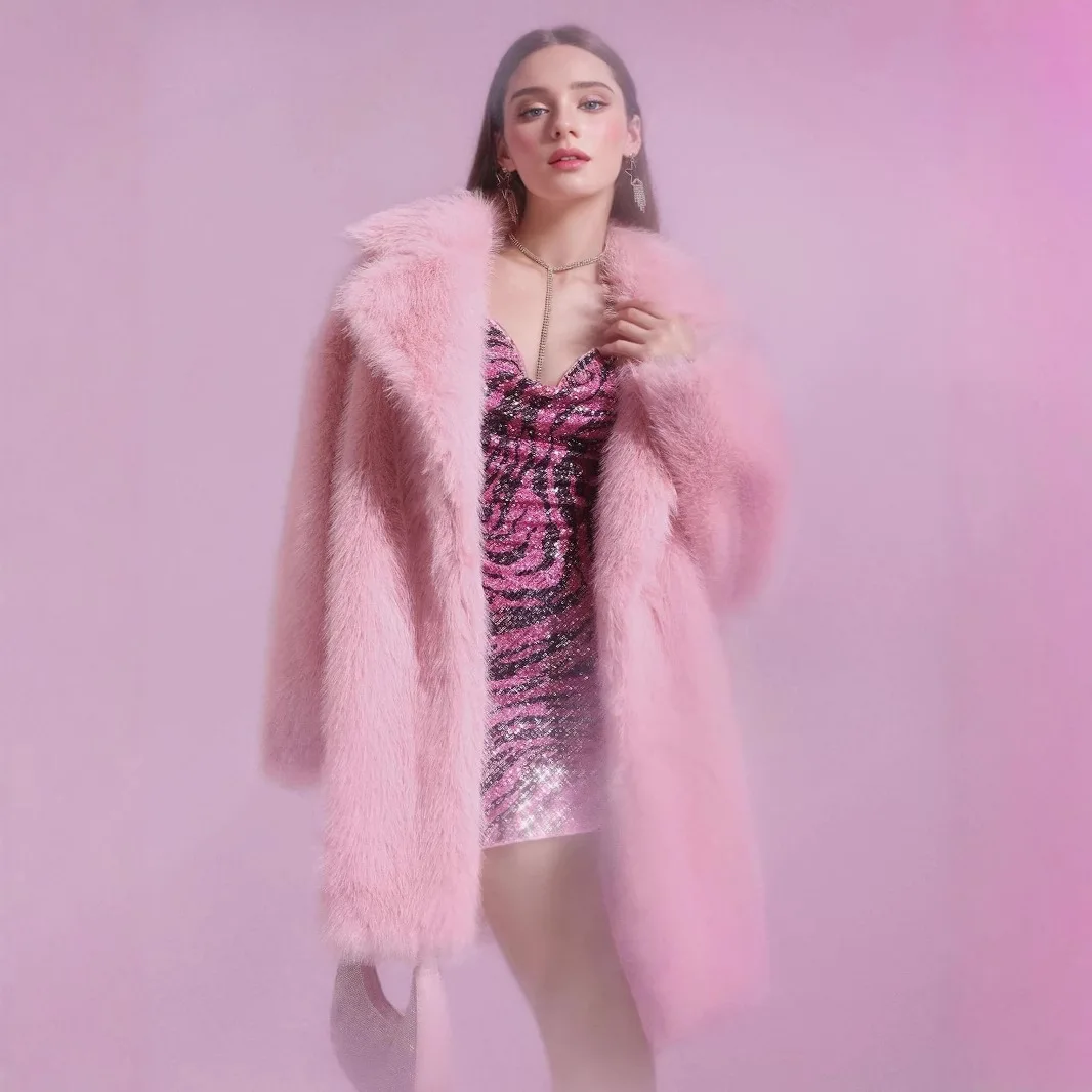 سترة شتوية نسائية لعام 2025 من فرو المنك مفصلة باللون الوردي سترة من الفرو الصناعي الصناعي للسيدات معطف فرو نسائي حراري للشعر الطويل
