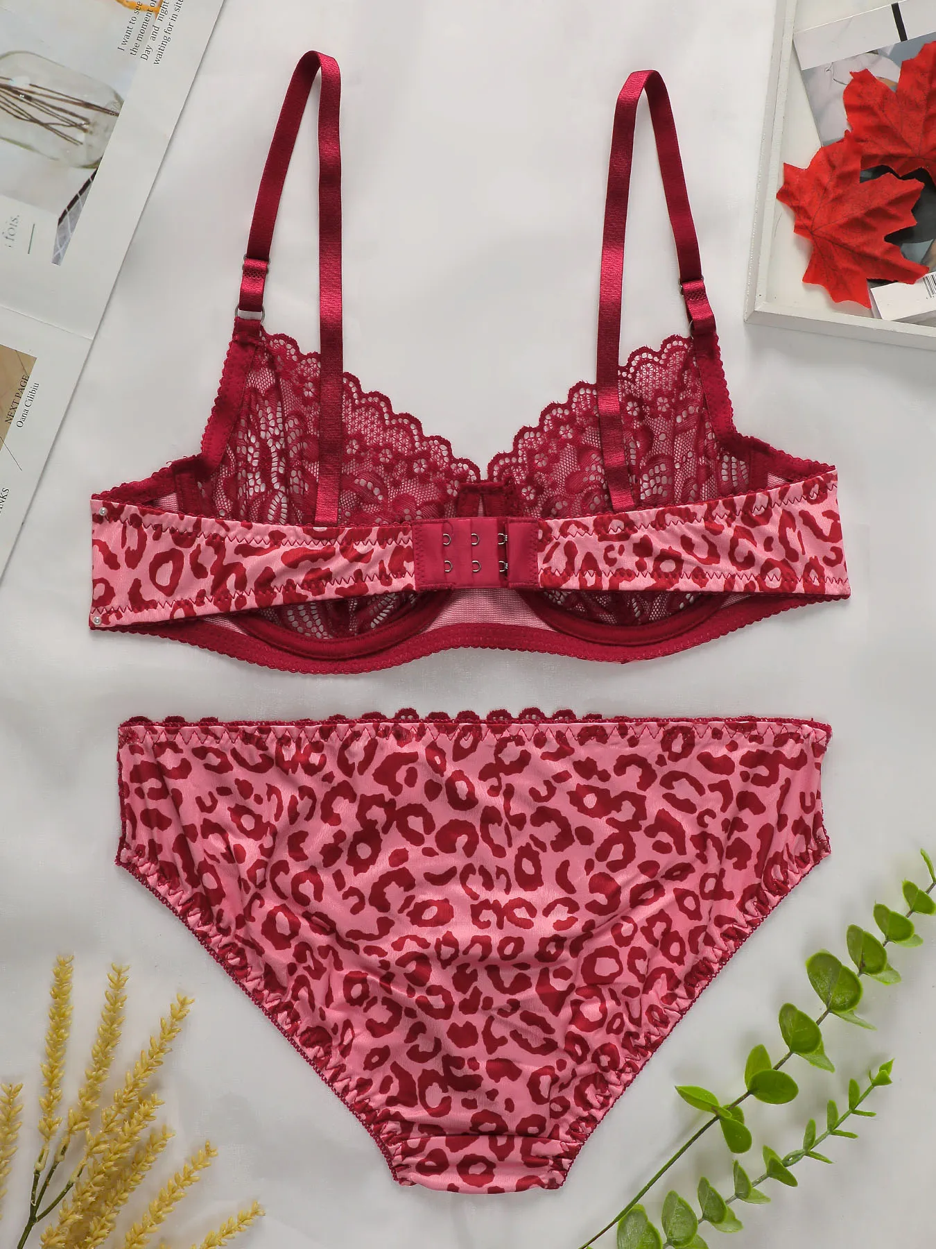Multi Style Female Sexy Lingerie Set With Steel Ring and No Padding Push Up Bra Floral Lace Underear and Panty
