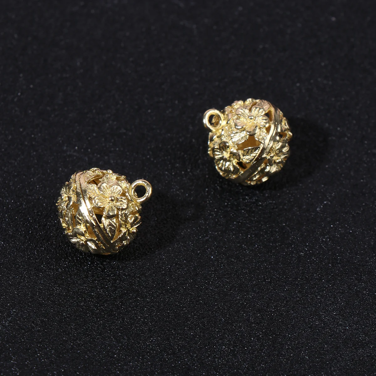 

10Pcs High Quality Hollow Convallaria Pendant Copper Bell for Christmas Valentine's Day Gifts (Yellow) Pendant