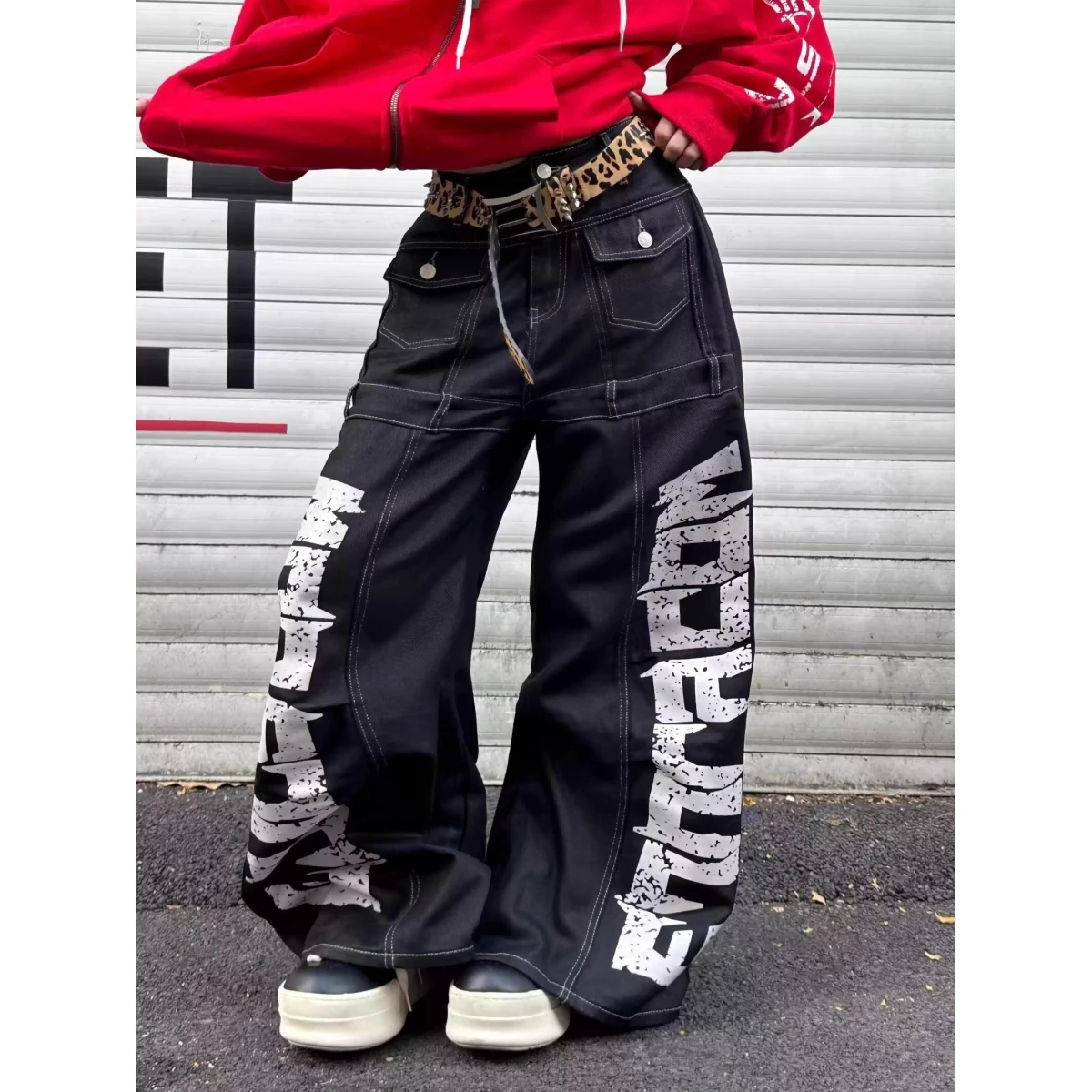 

Мужские повседневные джинсы Faionable с тяжелой вышивкой в виде черепа, средней посадкой, на молнии, зауженные, для зимнего сезона