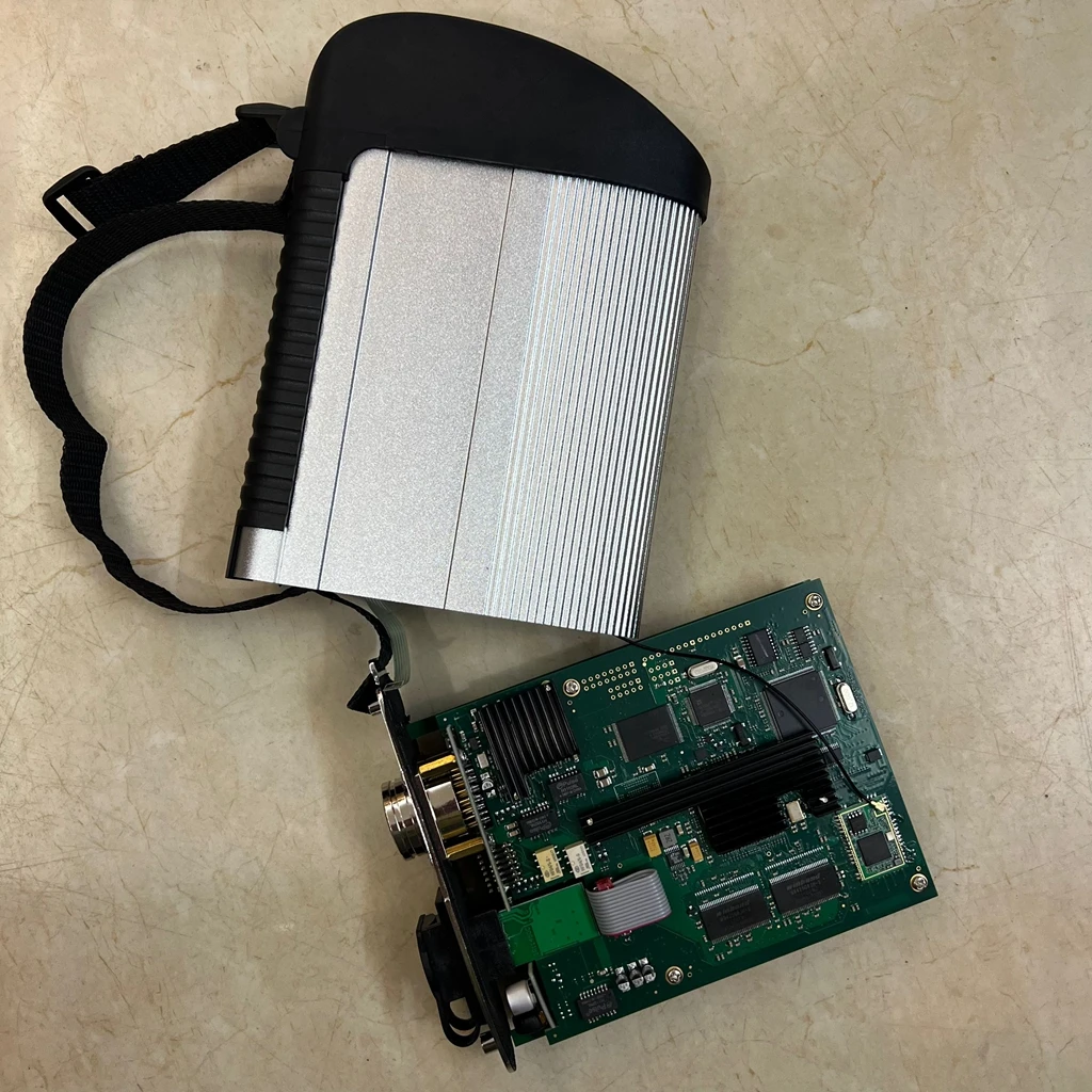MB STAR C4 SD Doip بروتوكول مدمج C4 برنامج شاحنة السيارة 2023.09 HHTwin أداة تشخيص السيارات WIFI Connect لبنز/مرسيدس
