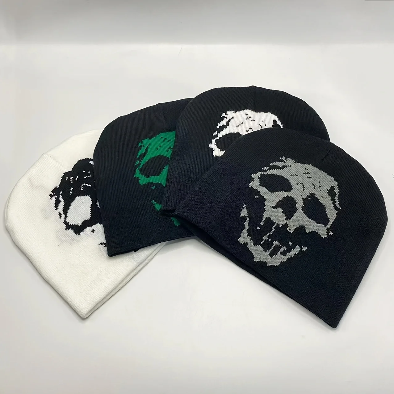 1PC skull jacquard knitted hat, personalized street cold hat, unisex, suitable for daily leisure, outdoor sports, when the holid