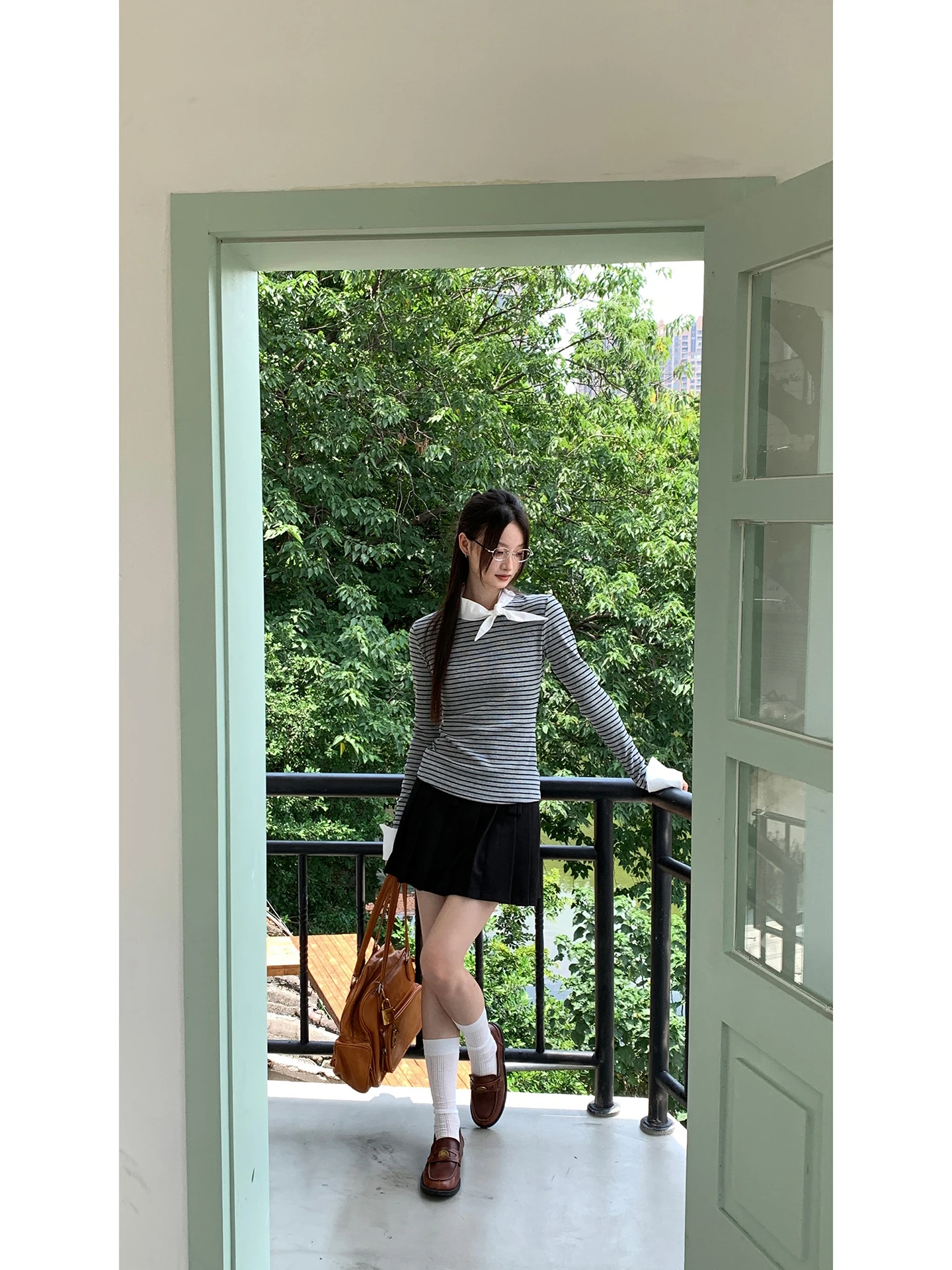 قميص نسائي محبوك بأكمام طويلة ومخطط للخريف، تي شيرت أحمر بتصميم عصري مستوحى من المتاحف، قمة الأناقة للسيدات #2