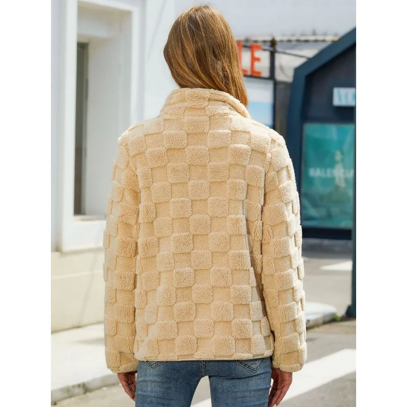 Autumn and Winter New Women\'s Fashion Long Sleeved Cardigan Zipper Loose Solid Color Checkered Plush Coat