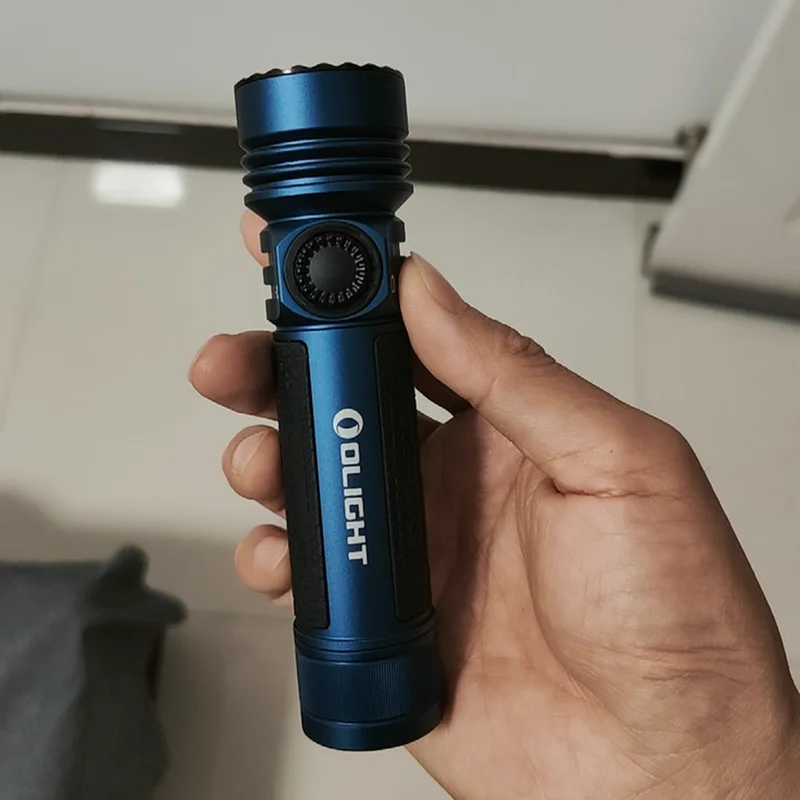 

Перезаряжаемый фонарик Olight Seeker 4Pro, ультра яркий уличный прожектор дальнего света, 4600 люмен, мощный инструмент для самообороны