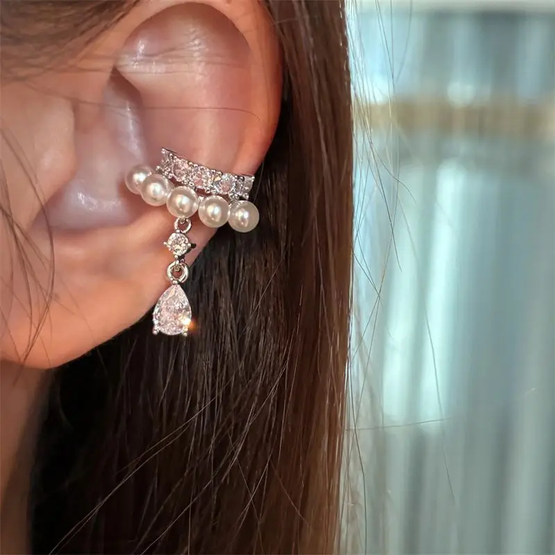 2 Stück glänzende Wassertropfen-Zirkon-Anhänger-Clip-Ohrringe für Damen, doppellagig, C-Form, Kristallperle, kein Piercing, Ohrclip-Manschette – Detail 5