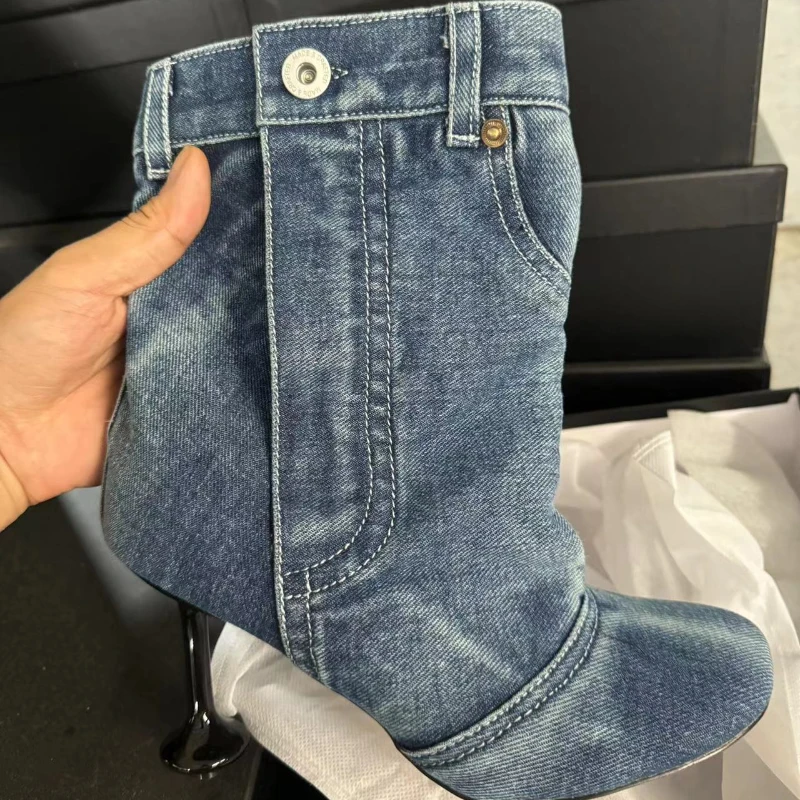 2024 Flat Head Short Boots Irregular Heel Side Zip Metal Buckle Retro Denim Blue/grey Black Short Boots 35-43 Model Women Shoes