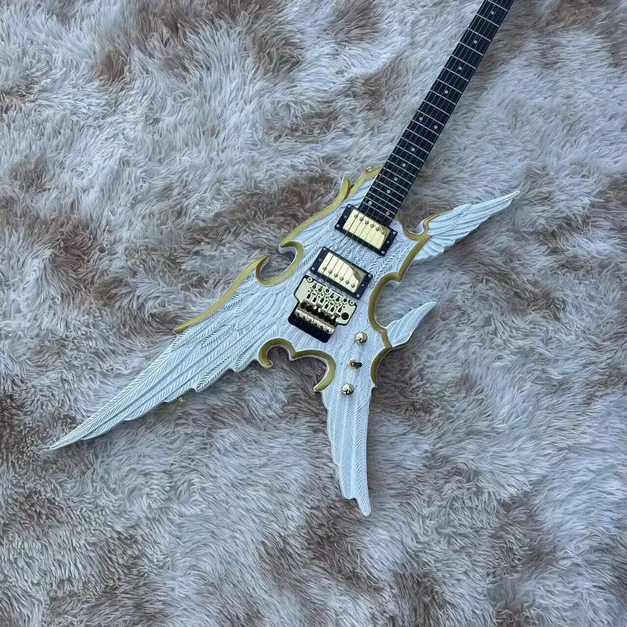 Custom Engraved Angel Wings 6 Strings ES Style Electric Guitar with White Body Gold Rim HH Gold Hardware