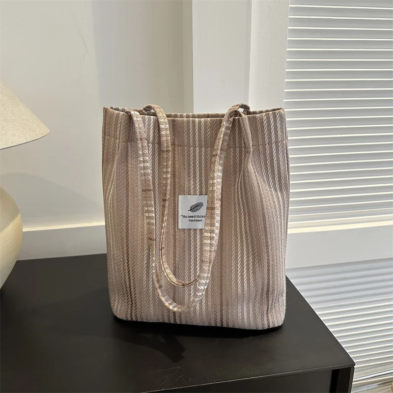 

2025 большая вместительная модная сумка-тоут, новая летняя модная сумка на плечо для женщин, кошелек подмышками, повседневная ручная сумка