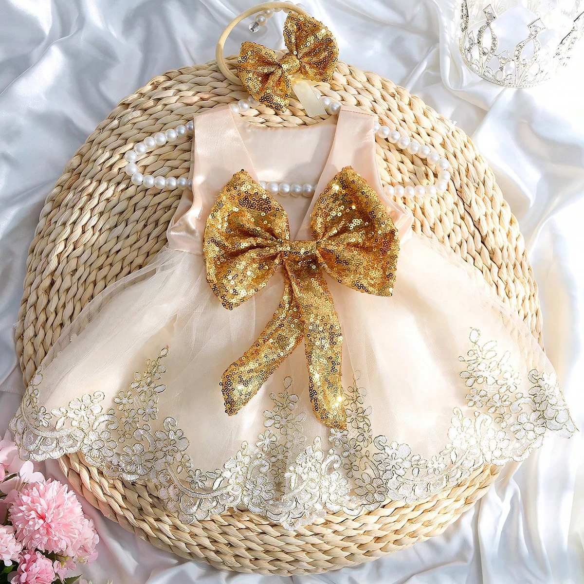 Ylsteed Newborn Photography Outfits Girl Big Bow Lace Dress with Glitter Bow Headband 100 Days Baby Girl Photoshoot Picture Gown