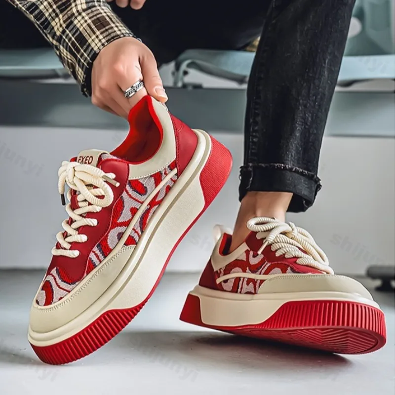 

Осень 2024, новые мужские низкие кеды, нишевые дизайнерские повседневные туфли на толстой подошве, модные трендовые удобные универсальные нескользящие массивные кроссовки