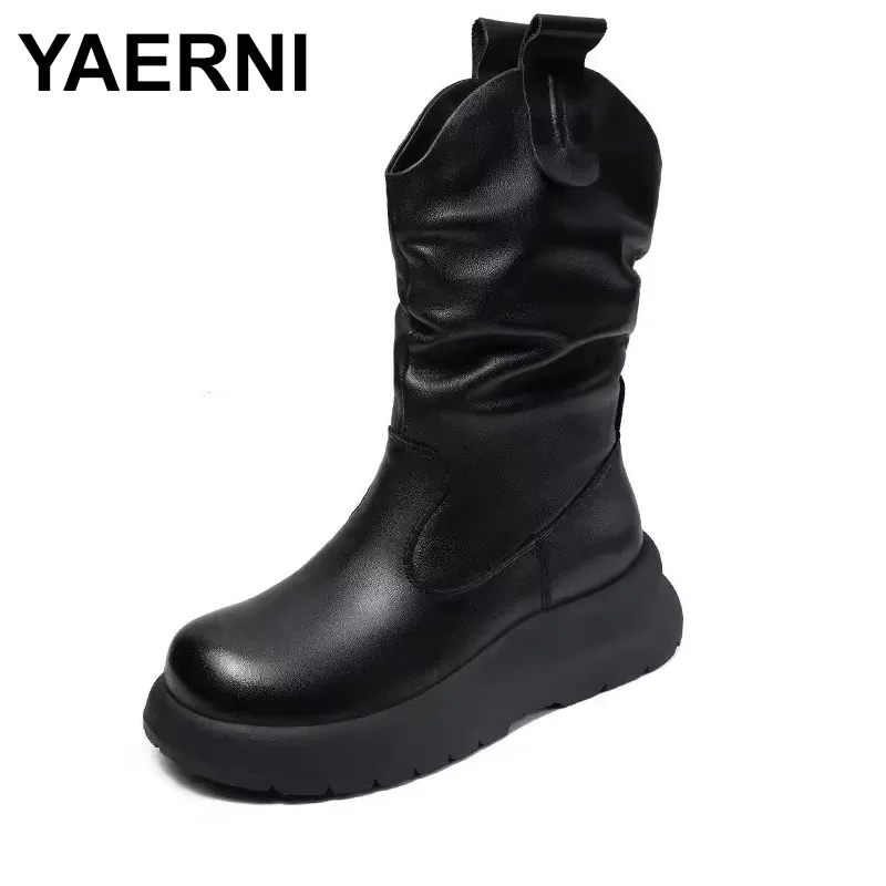 

Сапоги до середины икры из натуральной кожи. Плиссированные ботинки из воловьей кожи. Новые ботильоны китайского производителя с круглым носком и наклонным каблуком.