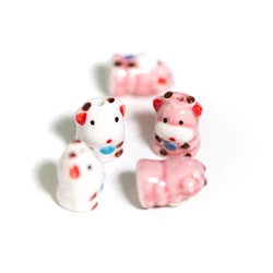 Handmade Ceramic Cow Beads 15-18mm with 2.5-3mm Hole, Hand-Painted Cartoon Animal Beads for DIY Jewelry, High-Temperature Fired,