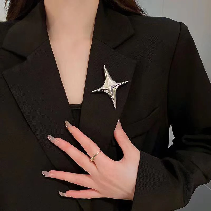 New Fashion Punk Rock Silver Color Metal Cross Star Brooches Temperament Jesus Lucky Brooch Pins For Men Women Shirt Jewelry