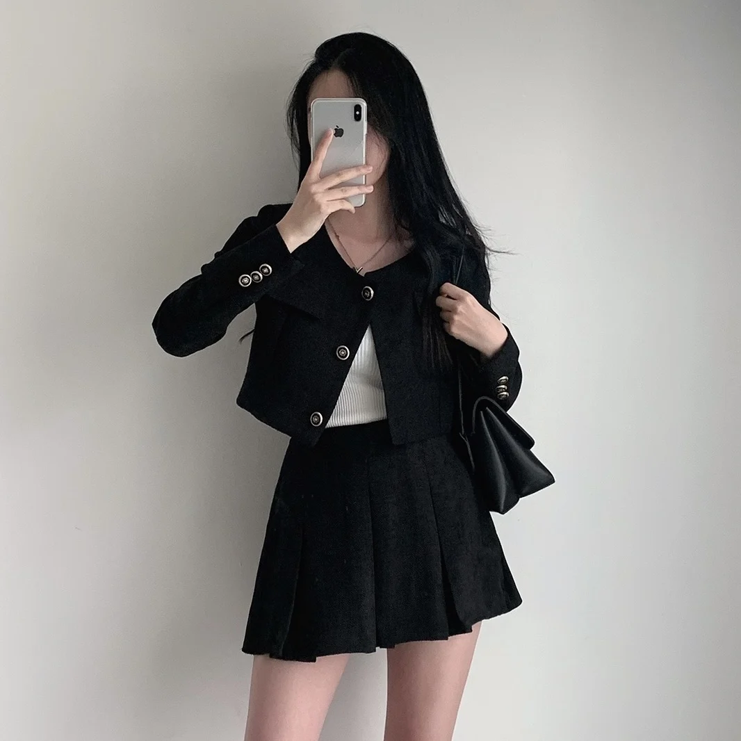 黒白ベージュ新作秋冬レディースツーピーススーツ エレガントなOネックショートジャケットコート＆プリーツミニスカート シックな2ピースマッチングセット