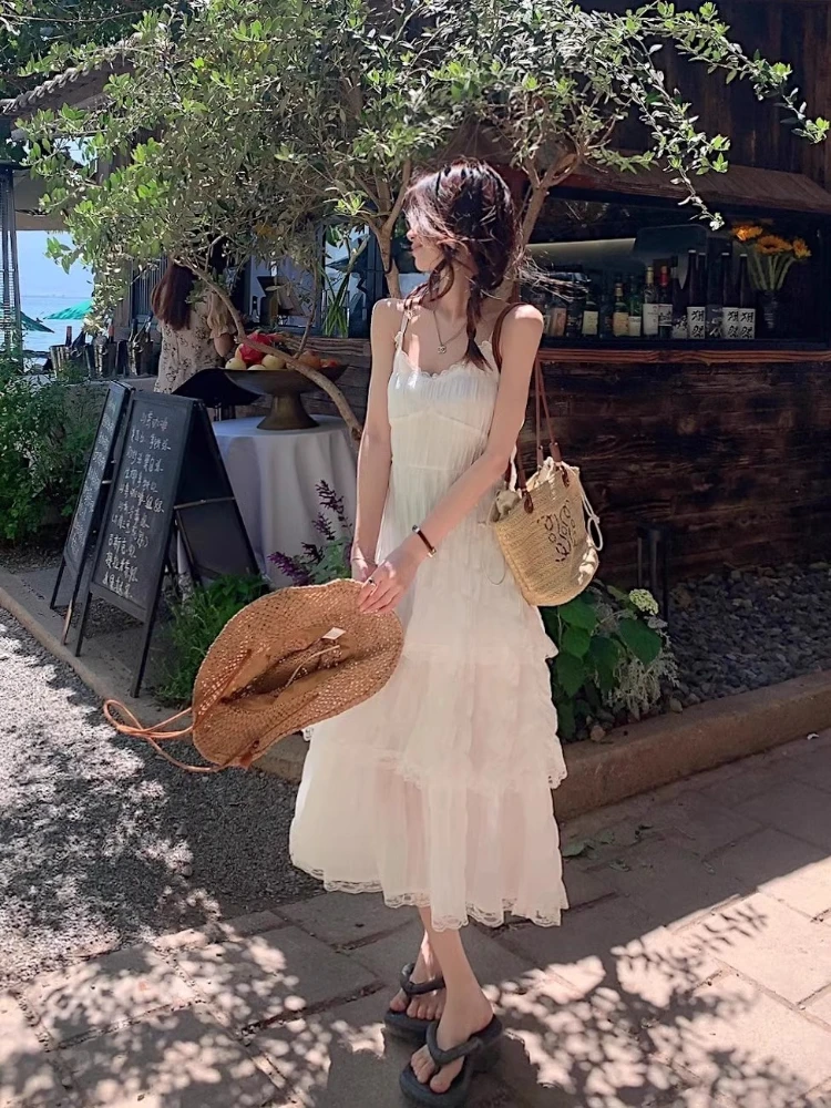 Estilo francês branco elegante vestido de renda cinta espaguete em camadas vestidos de verão praia férias 2025 novo vestido longo feminino para meninas