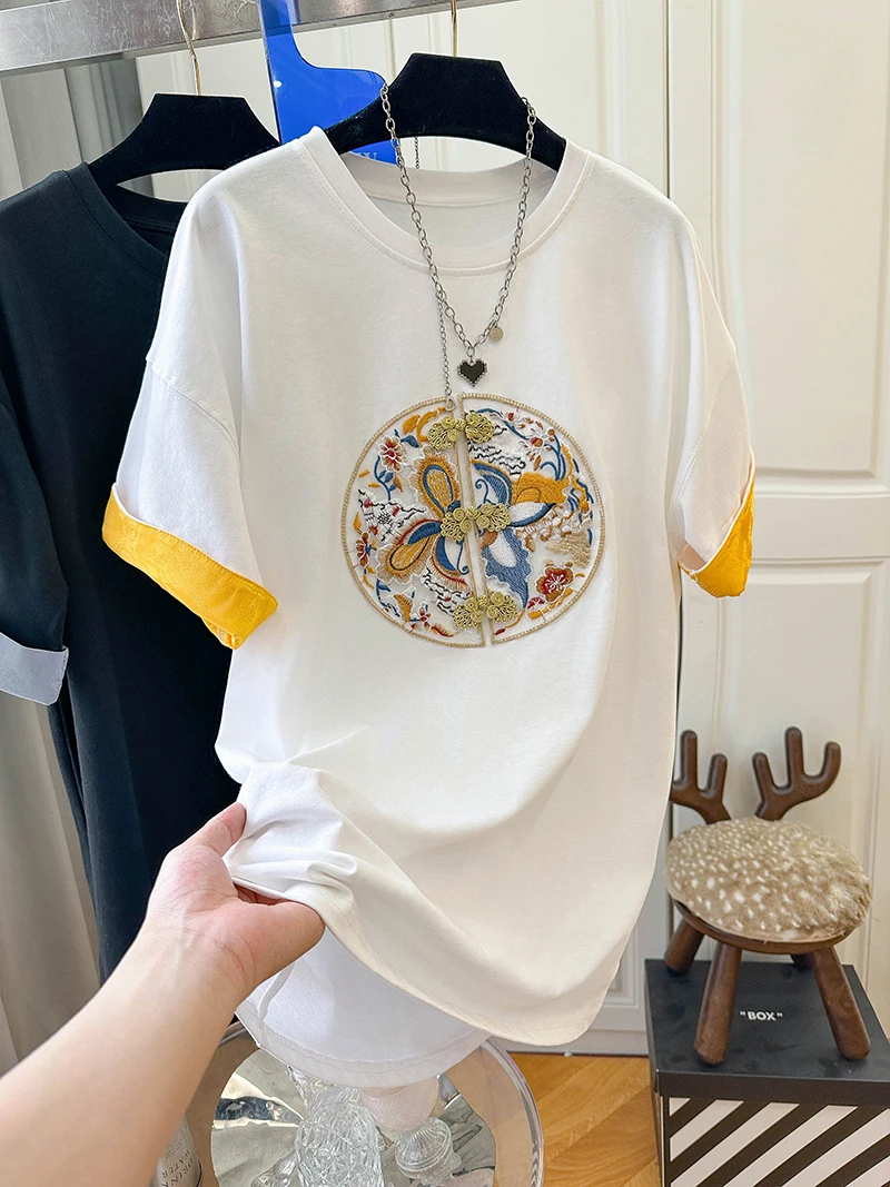 

White Short-sleeved T-shirt Women's New Summer Style New Chinese Style Disc Buckle Heavy Embroidery Color Round Neck Loose Shirt