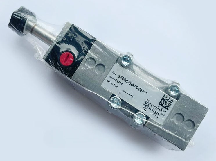 SXE9573-A76-00 Sole…