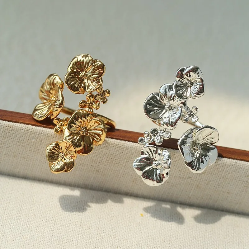 

Модное трехмерное позолоченное женское кольцо с цветочным отверстием, дизайнерское женское кольцо с милым романтическим цветком, вечерние, банкетное кольцо