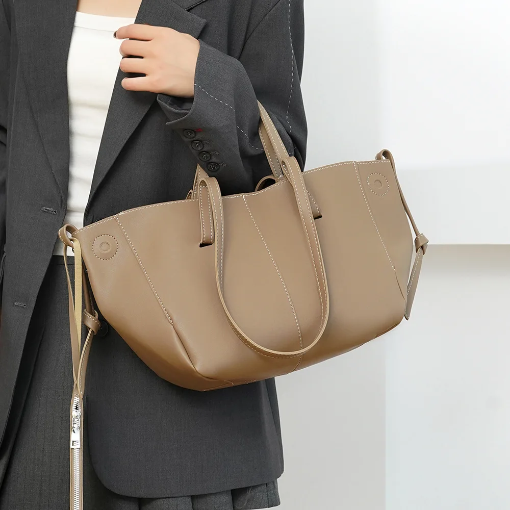 

Korean Shoulder Bag for Women 2026 New Luxury Underarm Woman Tote Fashion Brand Designer Retro Pu Leather Female Handbags Purses