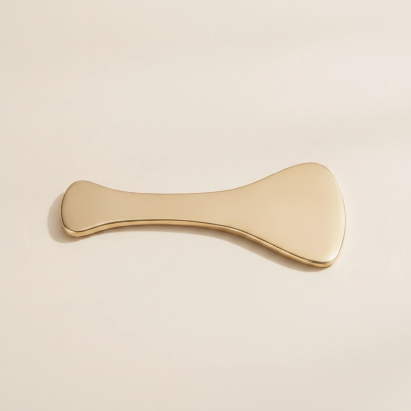 Gua Sha Board with Guarding Sleeve Weighted Gua Sha Tool Brass Scraper Smooth Edge Massager Ergonomic for Full Body Massage