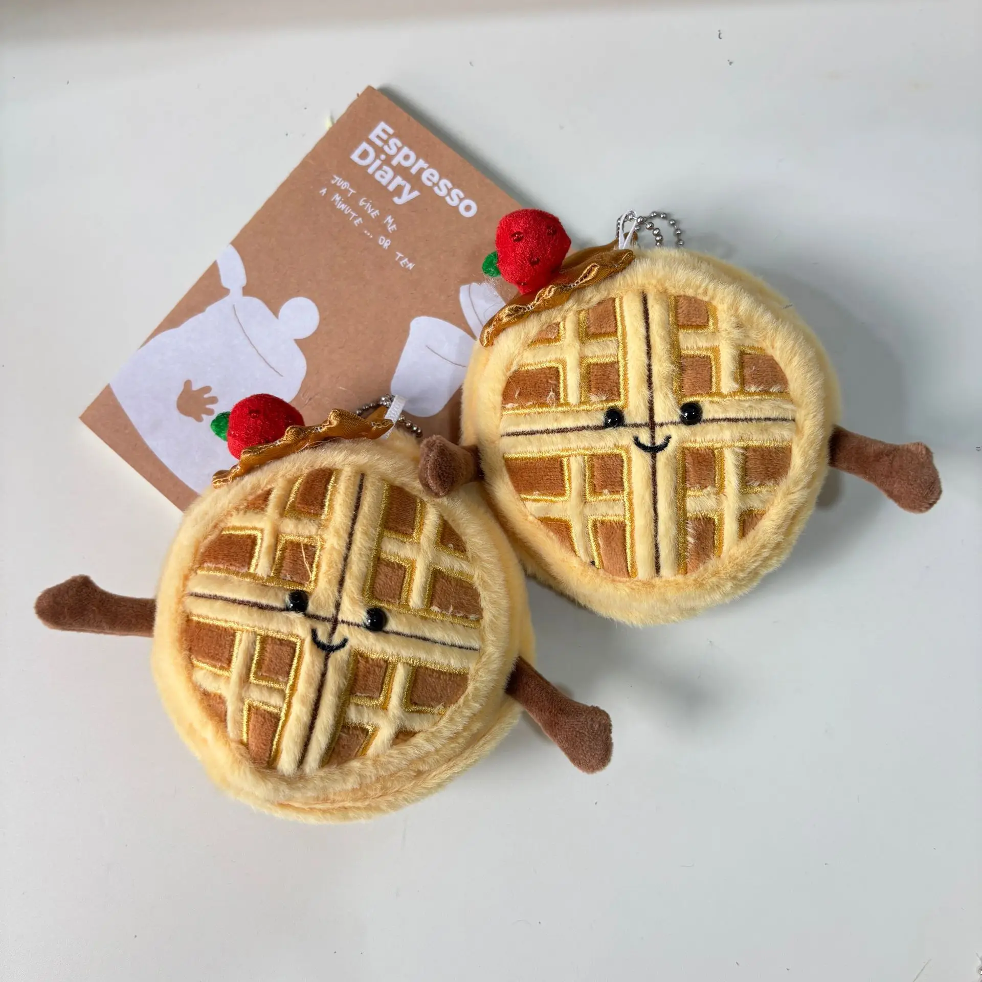 Nourriture en peluche poupée jouet mignon Simulation gaufre en peluche poupée pendentif porte-clés sac pendentif décor créatif nourriture en peluche poupée porte-clés