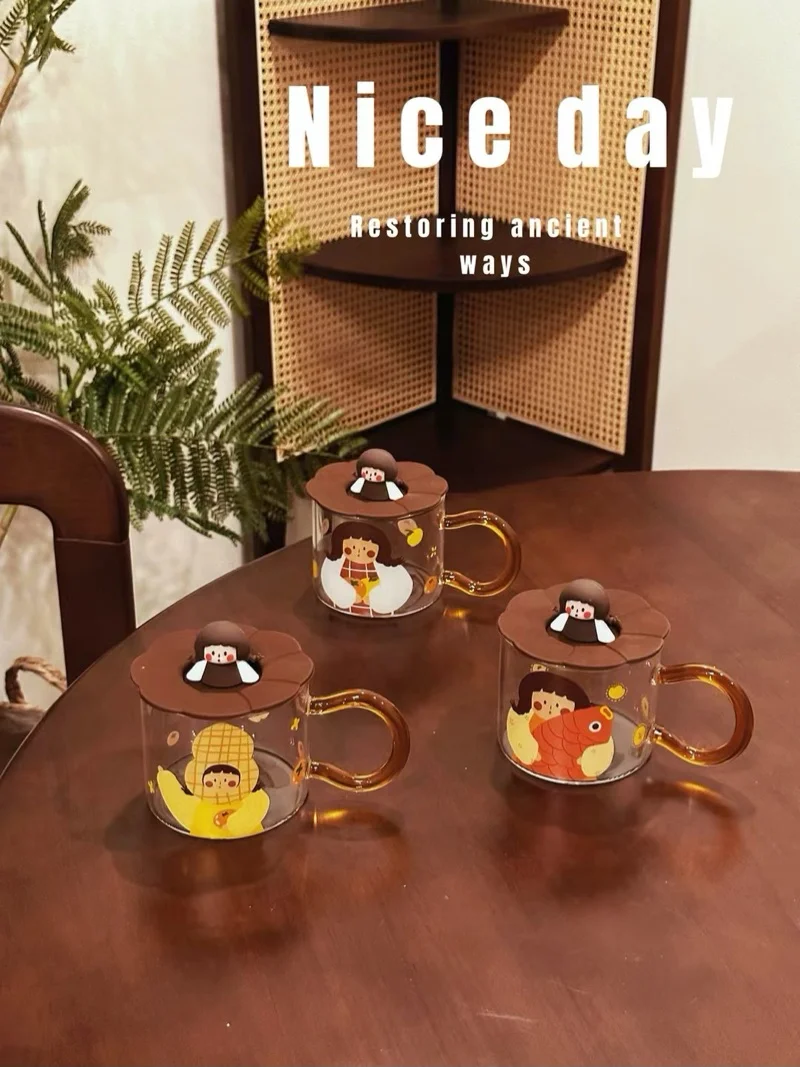 

Adorable Girl's Glass Cup with High Silicon Lid Heat Resistant Mug Cute Sle Chinese Origin 300-400ml Capaci