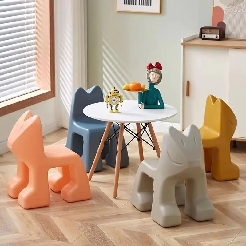 

Скандинавский табурет в форме животного, утолщенный пластиковый маленький стул, креативное низкое сиденье для гостиной, спальни, домашняя мебель