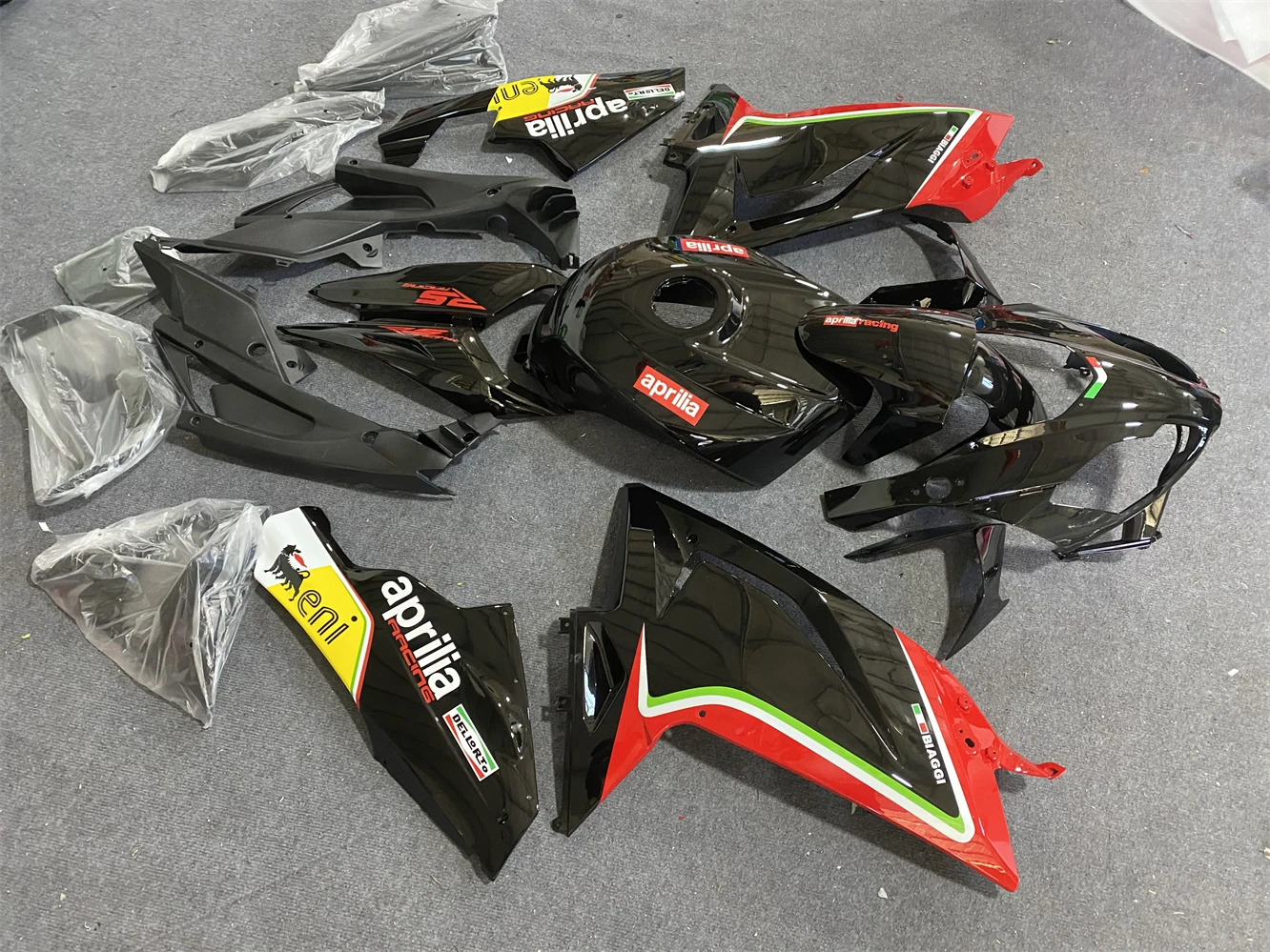 ABS Entire motorcycle fairing kit fits Aprilia RS125 RS4 50 125 2006 2007 2008 2009 2010 2011 06-11 body setting red and black