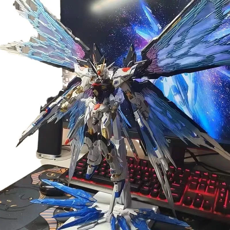 Spielzeug Peripherie Saint Seiya Modell starke Attacke frei Licht Flügel rot ketzerisch Einhorn Schicksal Team Montage Mecha Figur Geschenk