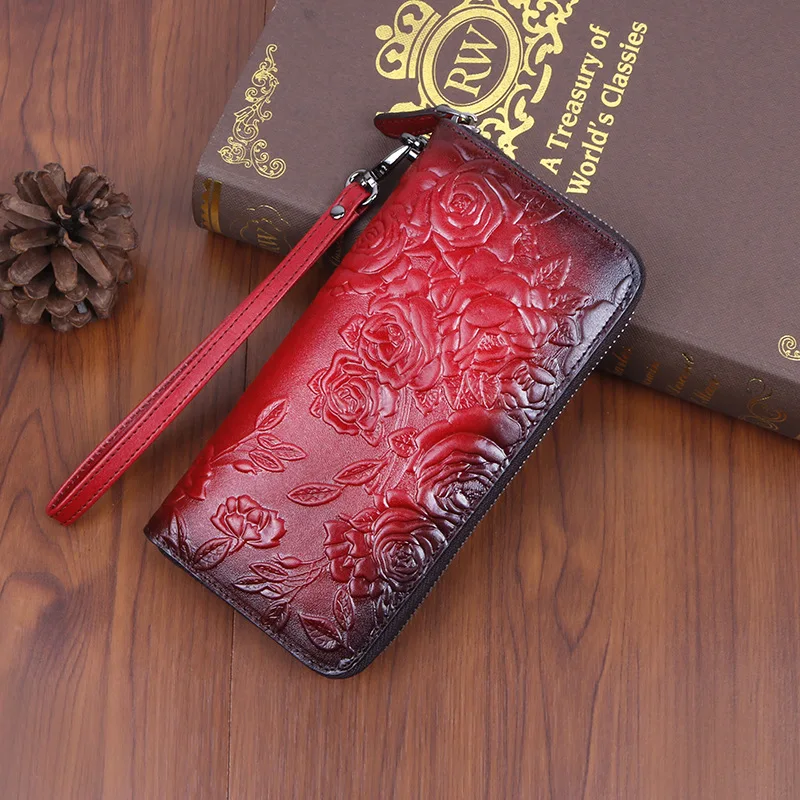 Retro-style long ladies' hand-held wallet, fashionable with multiple slots, embossed and colored zipper, large-capacity wallet