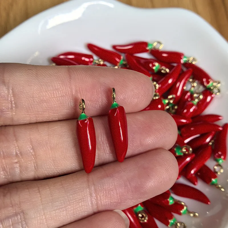 50 قطعة/الحزمة السائبة بالجملة الفلفل الأحمر سبائك المينا سحر مقلد الخضار سوار القرط قلادة DIY بها بنفسك صنع المجوهرات #4