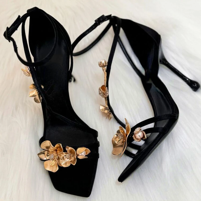 

Flower Heels Women's Summer 2024 New Stiletto Heel Square Toe Open Toe Straight Buckle Rhinestone Rose Sandals