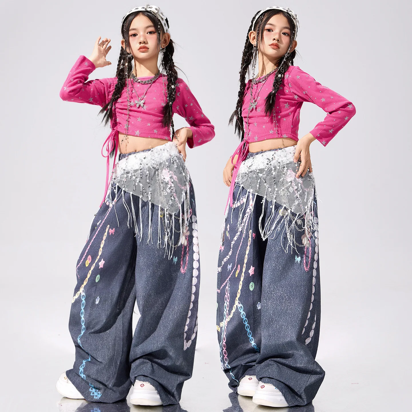 

Детский комплект одежды в стиле хип-хоп: блестящий топ с открытыми плечами, джинсовые брюки, костюм для джазовых выступлений, уличная одежда для девочек.