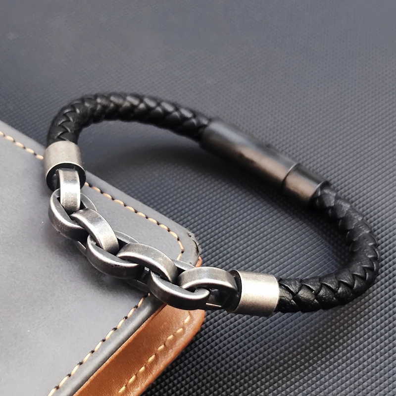 Charm Leather Bracelet Infinity Shape Special Popular Pattern Men's Bracelet for Men Stainless Steel Jewelry Accessories Gift
