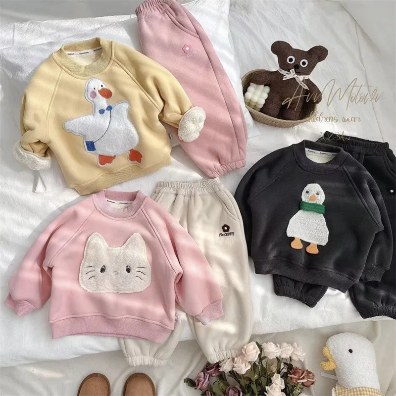 

Girl Internet Hot Fleece-lined Thick Sweater Set Baby Girl Cartoon Autumn and Winter Long Sleeve Casual Two-Piece Suit