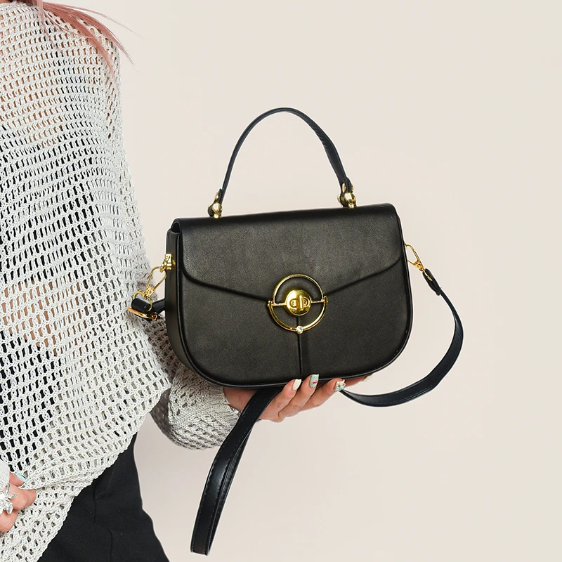 

Chic Designer Leather Crossbody Bag Vintage Minimalist Handbag For Women Stylish Messenger Purse Large Capacity Commuter Tote