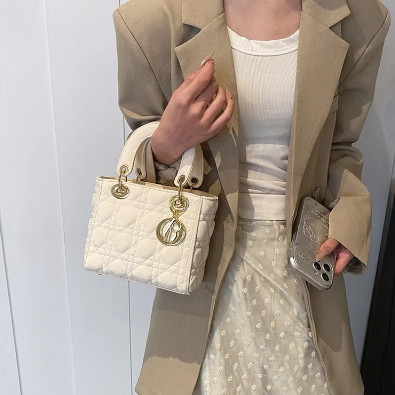 

Women Underarm Bag Cute Pillow Bag Crossbody Purse For School Students And Campus Style Portable Simple